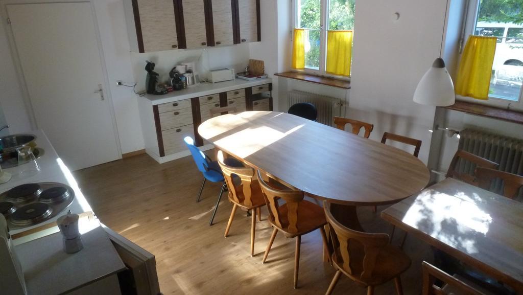 Apartamento Altes Schulhaus Argenbuhl Exterior foto